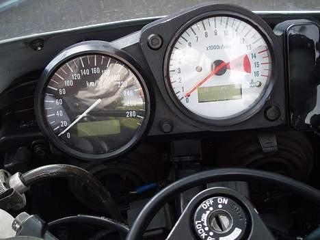 Suzuki gsxr 600 solgt billede 8