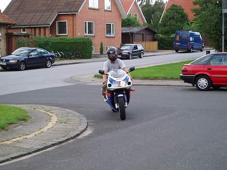 Suzuki gsxr 600 solgt billede 9