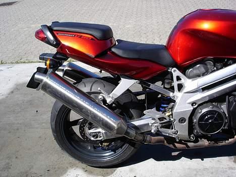 Aprilia Falco (død og genopstået) - Reparationspris takseret til 112.000 kr  :-/ billede 15