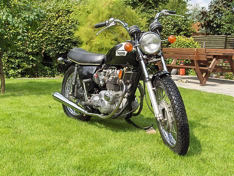 Triumph t150-750ccm (solgt) - Så er der blevet pudset!!! :-) så smid lige stemmen her :-) billede 1