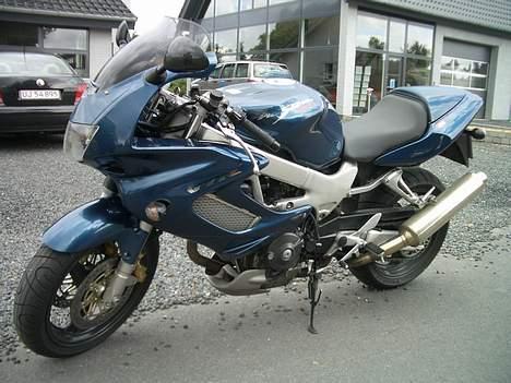 Honda vtr1000f - Første dag jeg havde den. billede 1