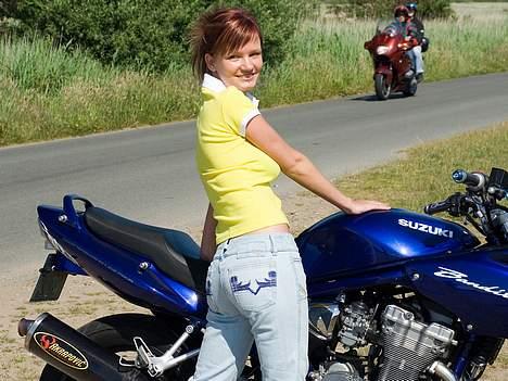 Suzuki GSF Bandit 600S - Model Kathrine billede 15