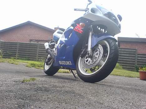 Suzuki GSX-R  (SOLGT) billede 9