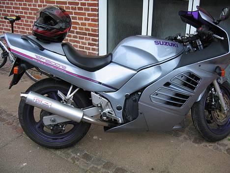 Suzuki RF 600 billede 4