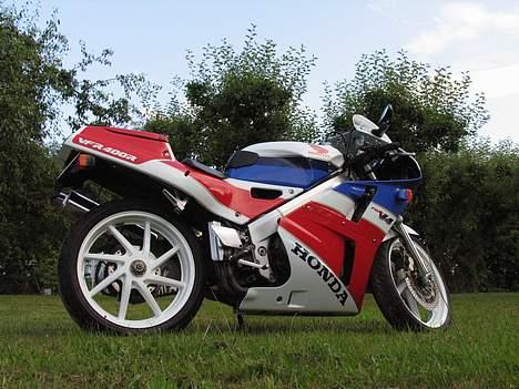 Honda VFR 400R NC30 -SOLGT- billede 4