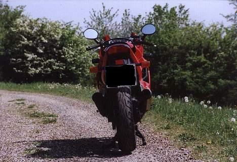 Suzuki GSX 600F SOLGT billede 3