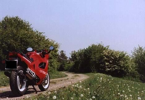 Suzuki GSX 600F SOLGT billede 5