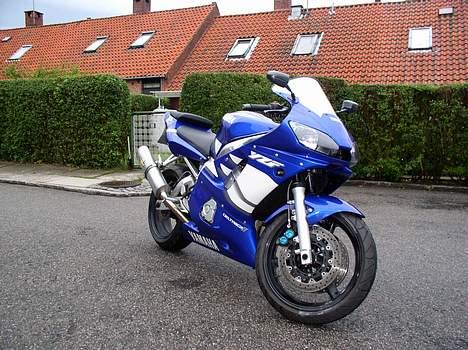 Yamaha yzf-r6 billede 2