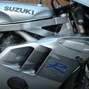 Suzuki GSXR 400R