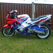Honda cbr600f