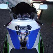 Kawasaki zxr 750 J