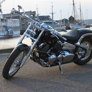 Yamaha dragstar "bobber"