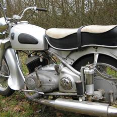 Adler MB 250