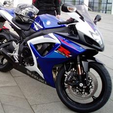 Suzuki GSXR 750