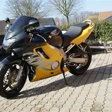 Honda CBR 600 f