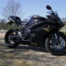 Yamaha YZF R1 - Graphite - RN19