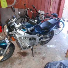 Suzuki GS 500