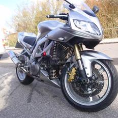 Suzuki SV1000 2