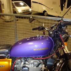 Honda CB 500 four Solgt