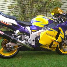 Suzuki GSX1300R Hayabusa :Corona