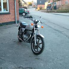 Yamaha XS 400 (SOLGT)