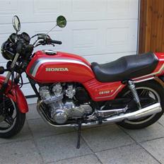 Honda CB750F