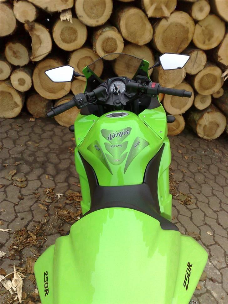 Kawasaki Ninja 250R billede 9