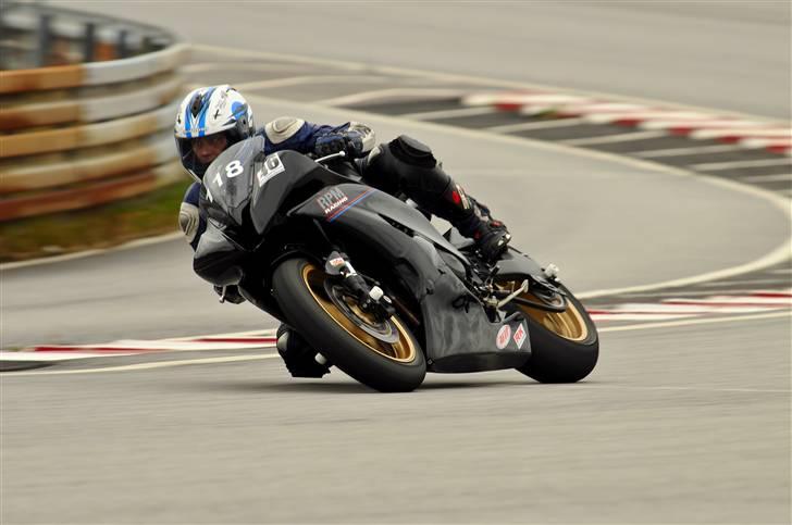 Yamaha R6 (udlejnings-mcén) - Sturup 2009 .  billede 1