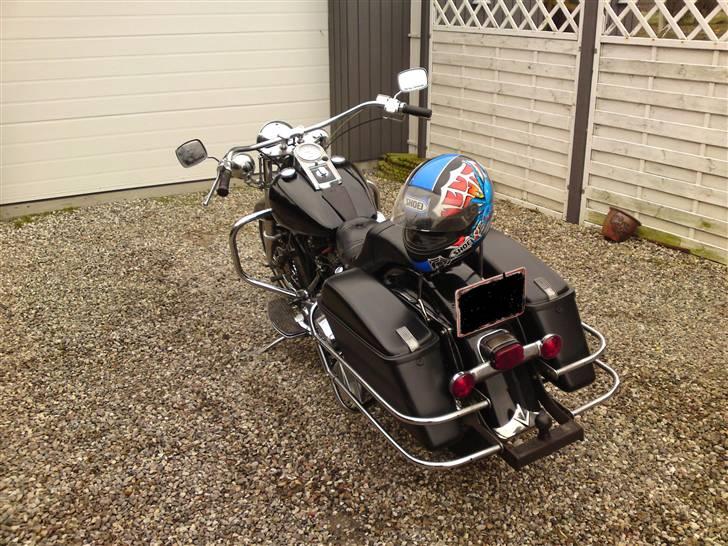 Harley Davidson "SOLGT"  Electraglide - Anhængertrækket er bibeholdt!...man ved jo aldrig om man skal op på genbrugsstationen med en trailer. billede 8