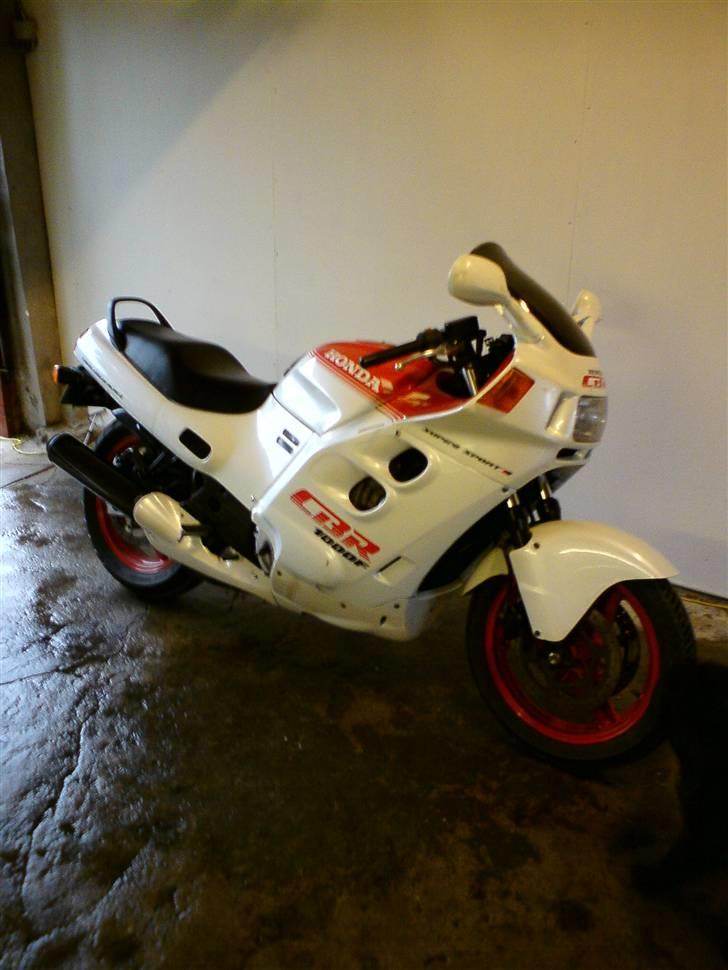 Honda cbr1000f billede 1