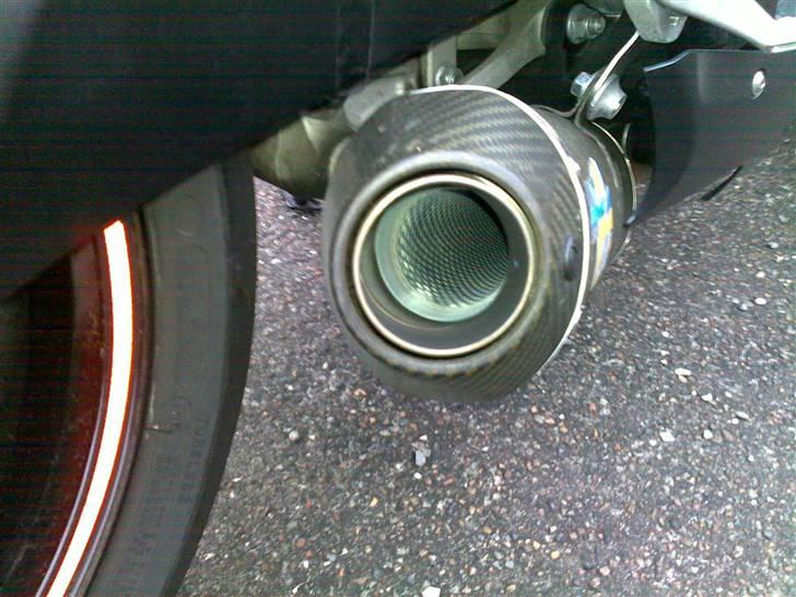 Suzuki GSXR750 *SOLGT* billede 4