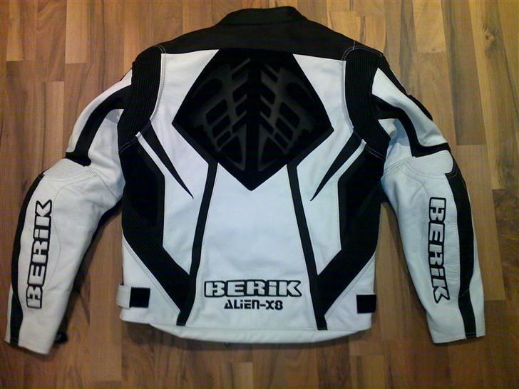 Suzuki GSXR750 *SOLGT* billede 13