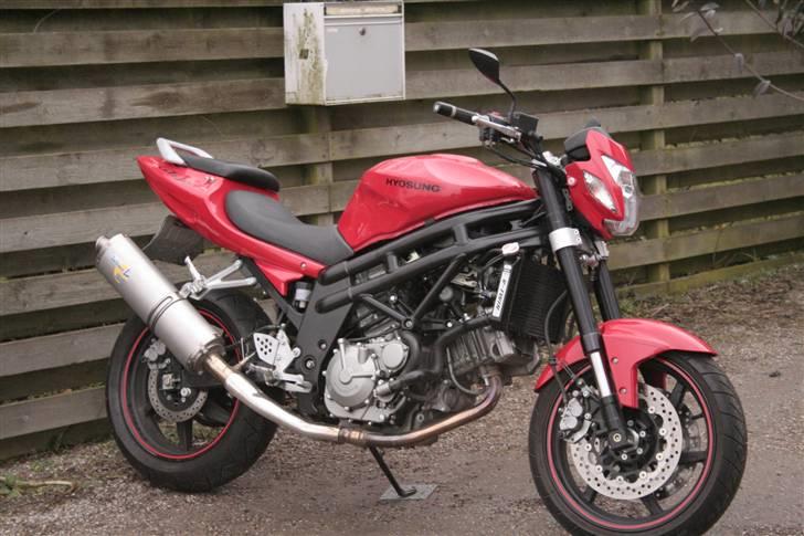 Hyosung GT650 billede 10