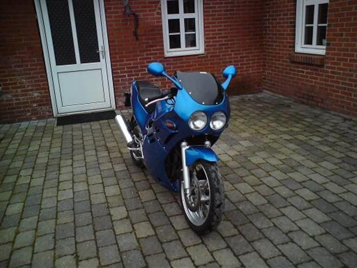 Suzuki GSX-R 250 billede 1