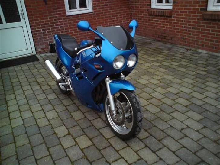 Suzuki GSX-R 250 billede 2