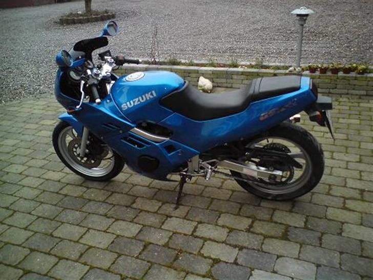 Suzuki GSX-R 250 billede 4