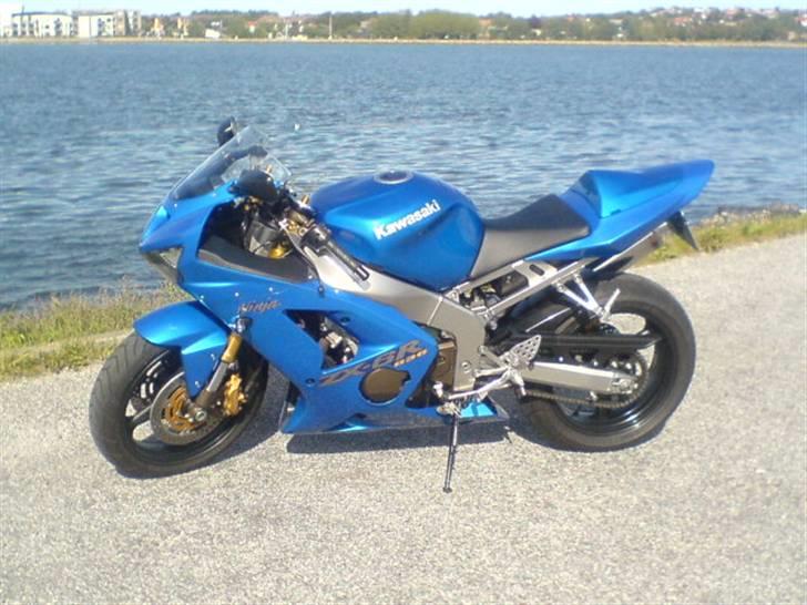 Kawasaki ZX-6R 636 (SOLGT) - En tur på havnen sidst på sommeren billede 3