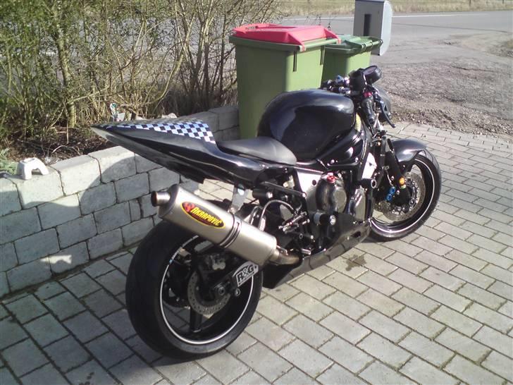 Yamaha R 6 billede 2