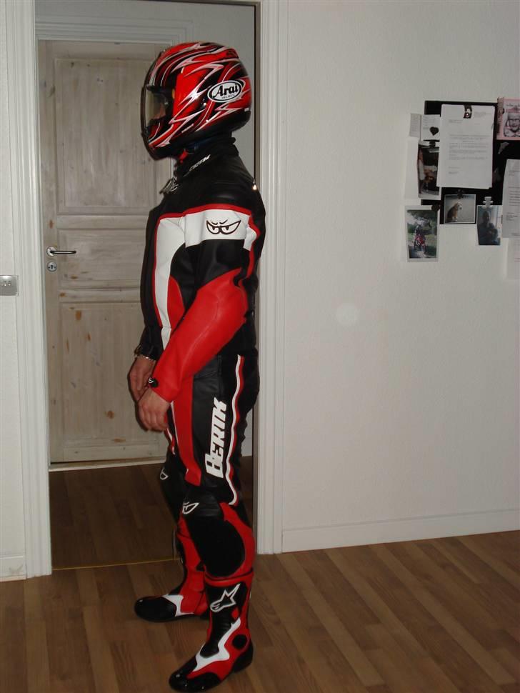 Honda CBR 600 F3 Pc31 SOLGT - manden i sit affit billede 17