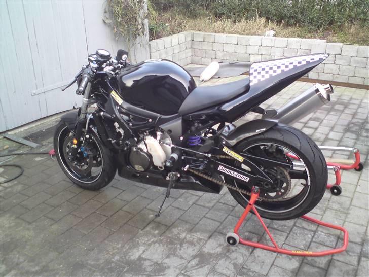 Yamaha R 6 billede 8