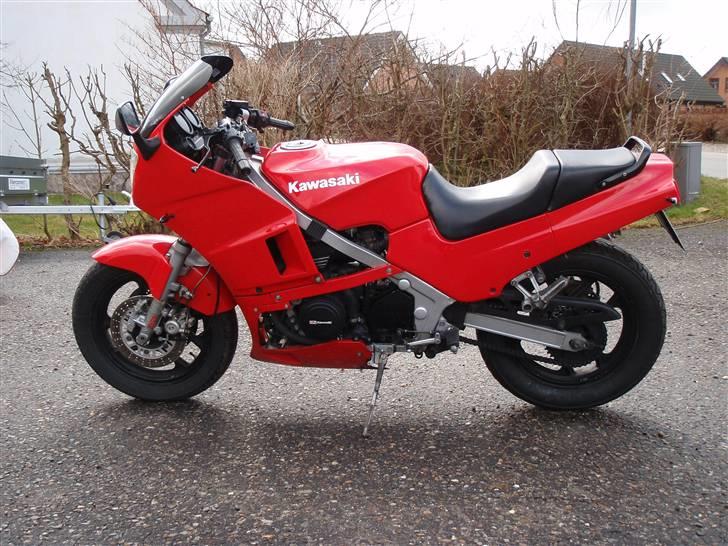 Kawasaki GPZ 600r - 09 billede 8