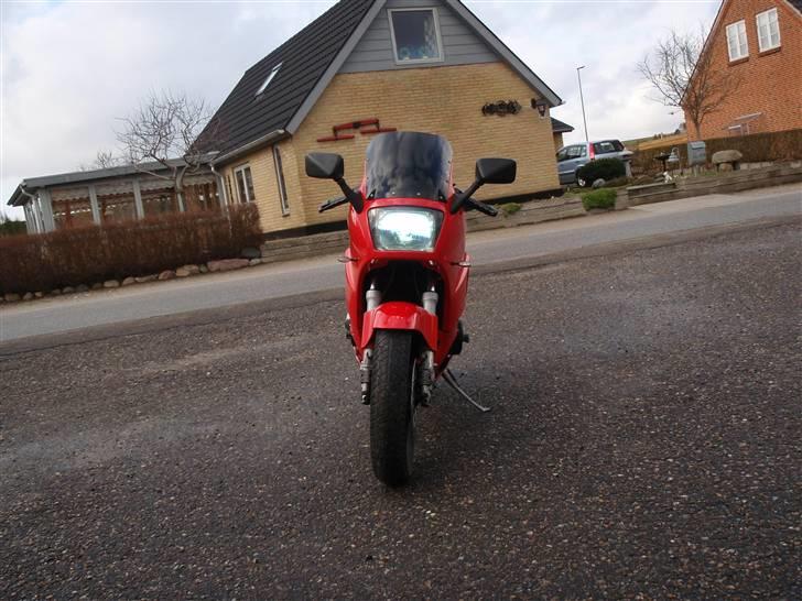 Kawasaki GPZ 600r - 09 billede 9