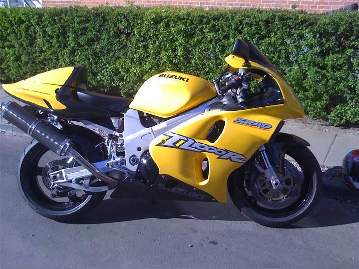 Suzuki tl 1000 r billede 1