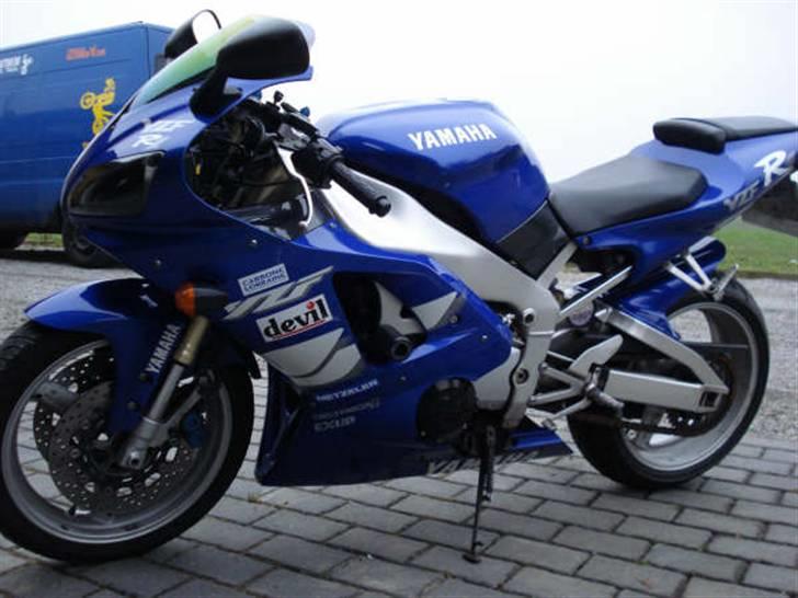 Yamaha R1  (solgt) billede 4