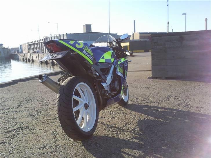 Honda VFR 400 R -solgt- billede 12