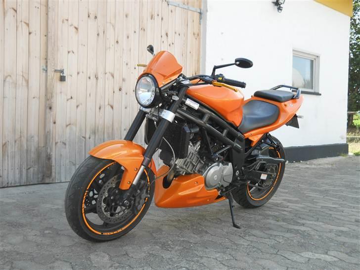 Hyosung GT 650 EFI billede 1