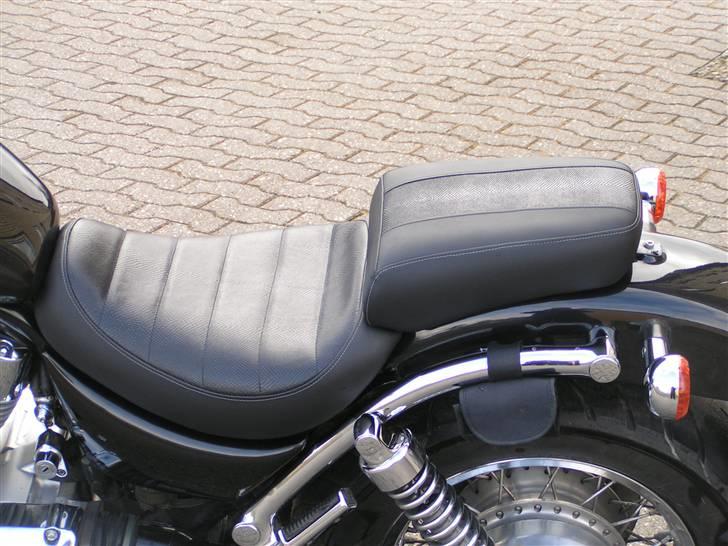 Suzuki intruder vs1400 - mit nye håndsyet sæde  billede 6
