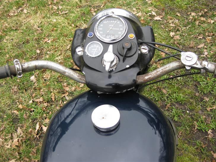 Royal Enfield constellation billede 5