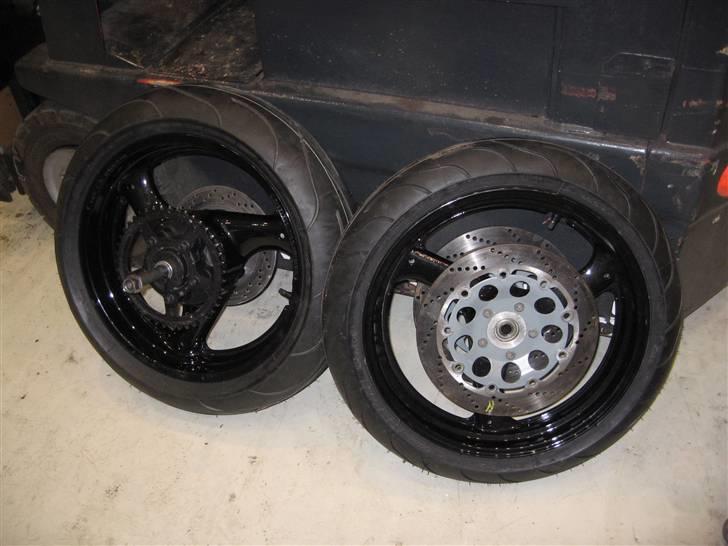 Suzuki RF 600 R billede 12