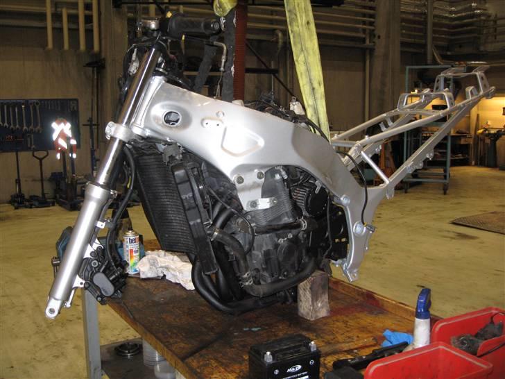 Suzuki RF 600 R billede 13